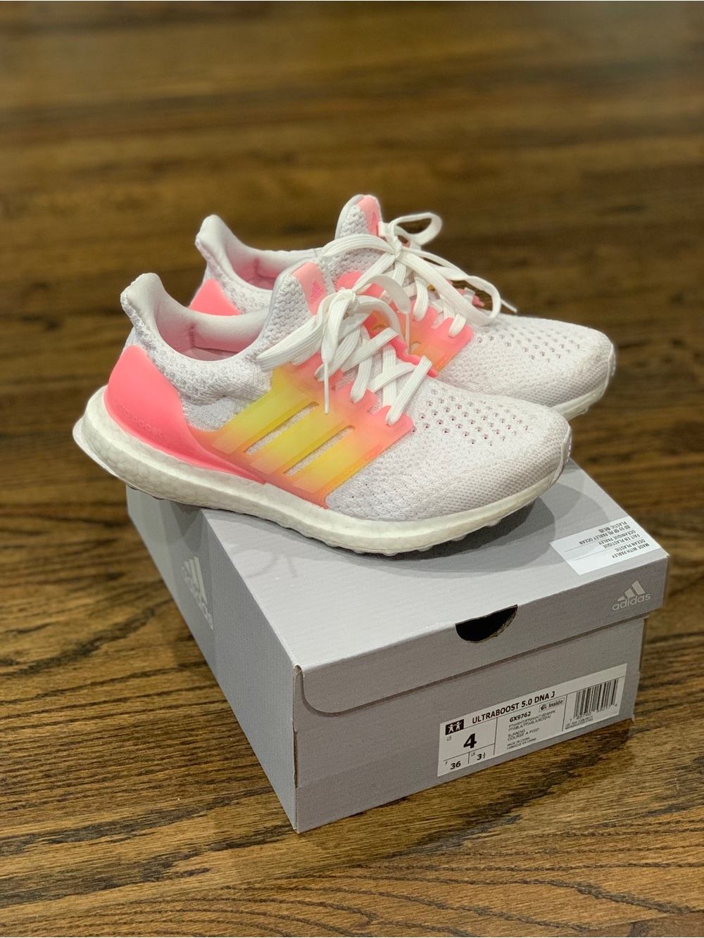 Good Condition Adidas Ultraboost 5.0 DNA Sneakers White/Pink Girls Size 4